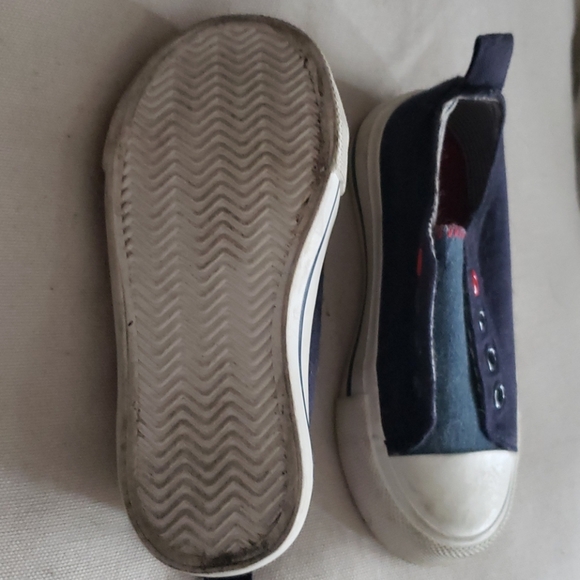 cute sneakers - Picture 2 of 2